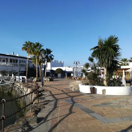 Alyne * Costa Teguise